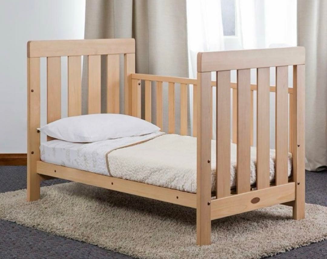 専用です boori ベビーベッド ジャズ　白