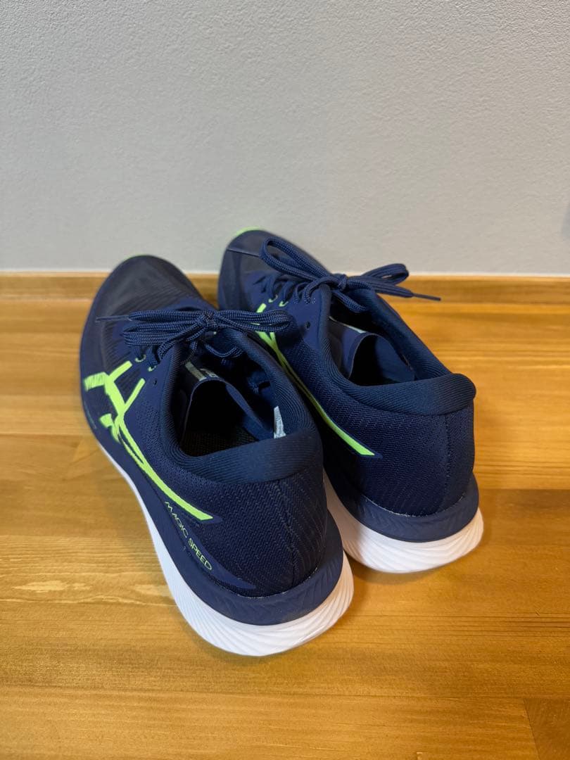 【新品・未使用】 asics MAGIC SPEED 3
