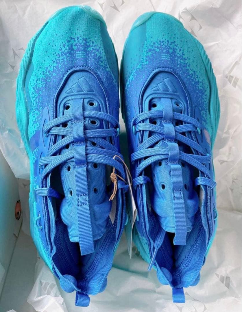 定価25,900円　Trae Young 3 トレイヤング　27.5センチ