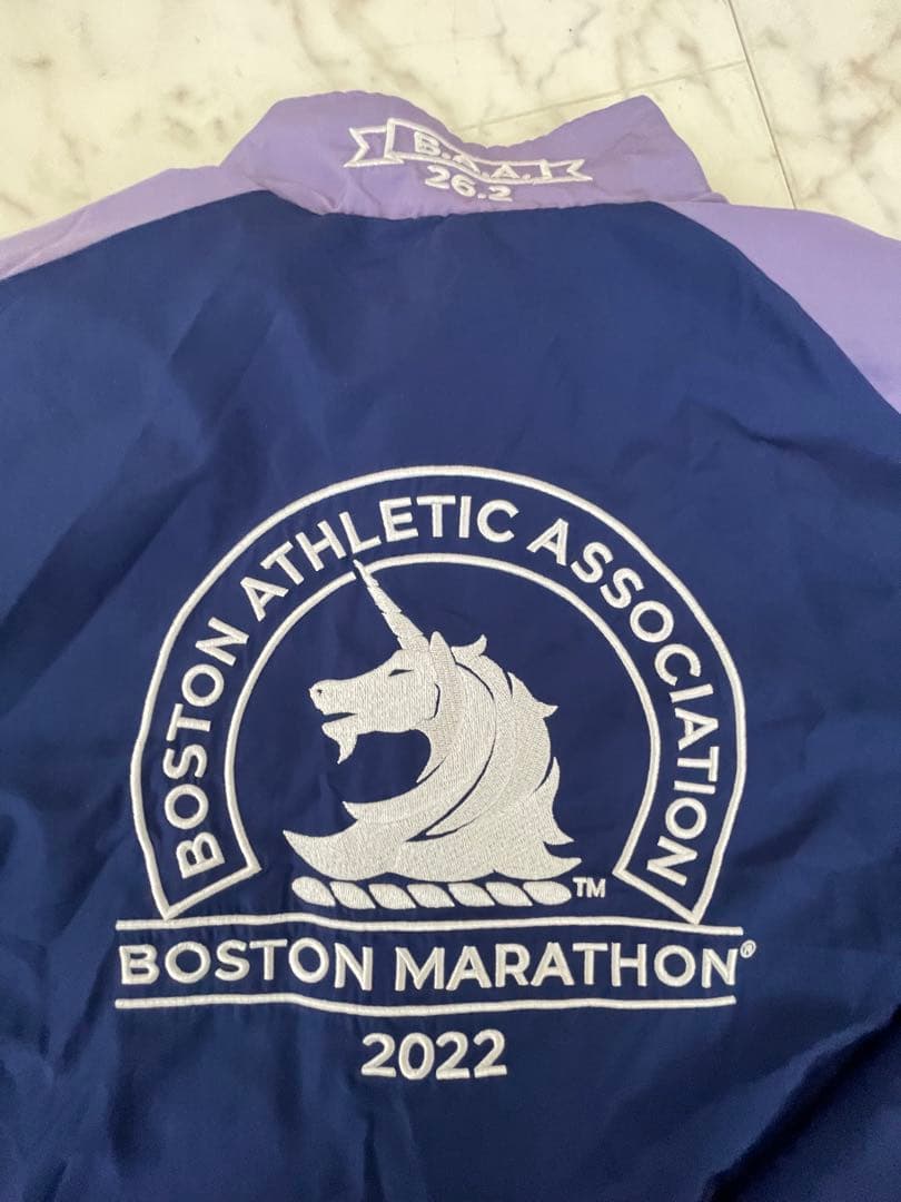 【美品】adidas ボストンマラソン 2022 ウィンドブレーカー　現地購入