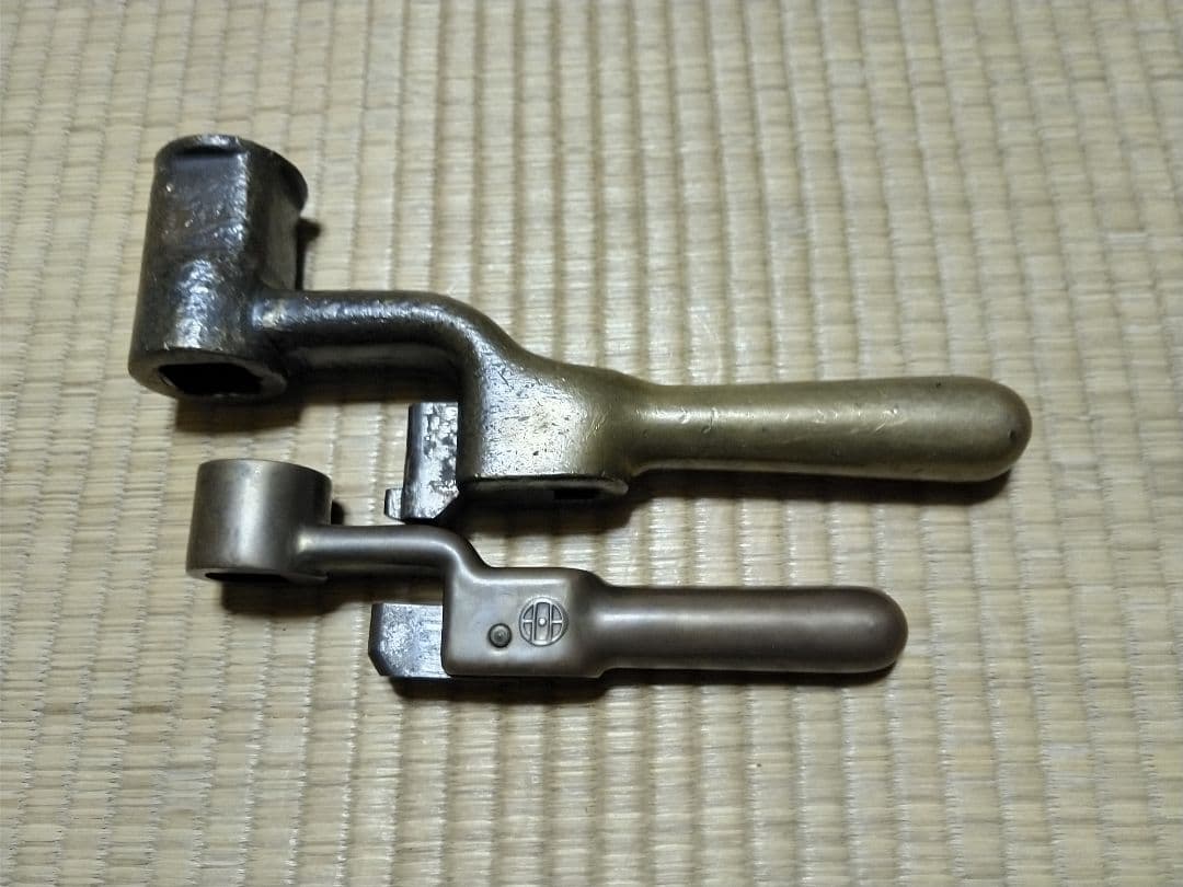 ブレーキハンドル二本