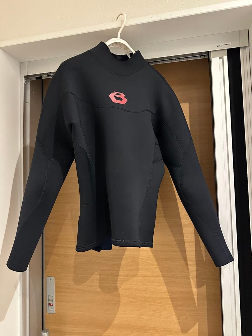 ウェットスーツ　タッパー　ビーウェット