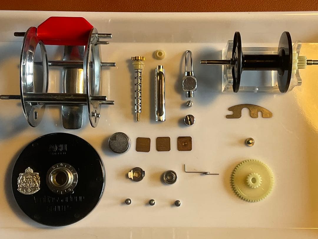 ABU アンバサダー 5600C メンテ済 フレーム修正済