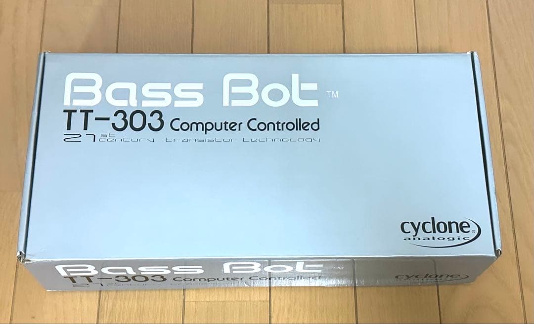 鍵盤楽器 Cyclone Bass-Bot TT-303 V1 TB-303