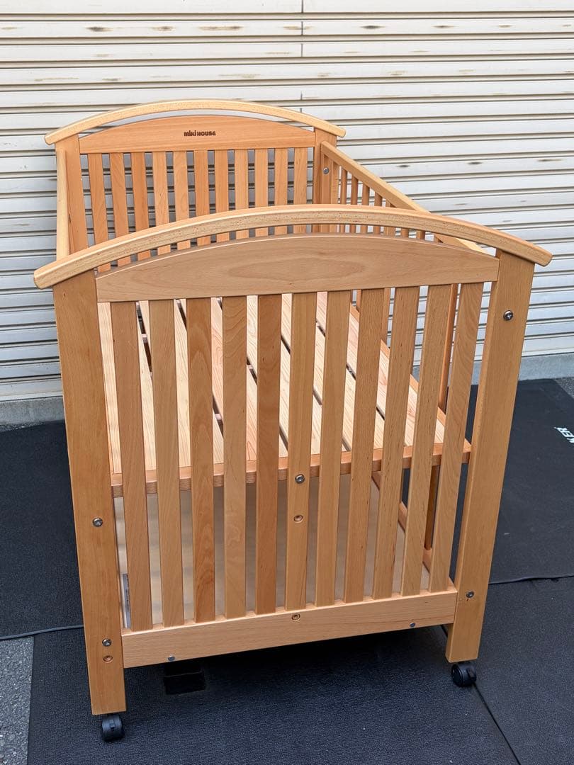 ミキハウス　ベビーベッド　大阪近郊無料配達