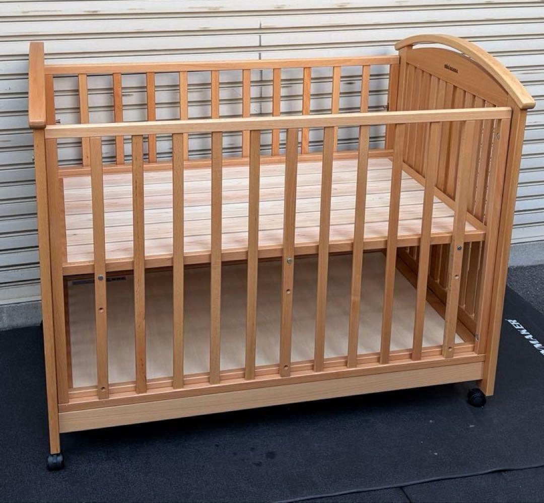 ミキハウス　ベビーベッド　大阪近郊無料配達