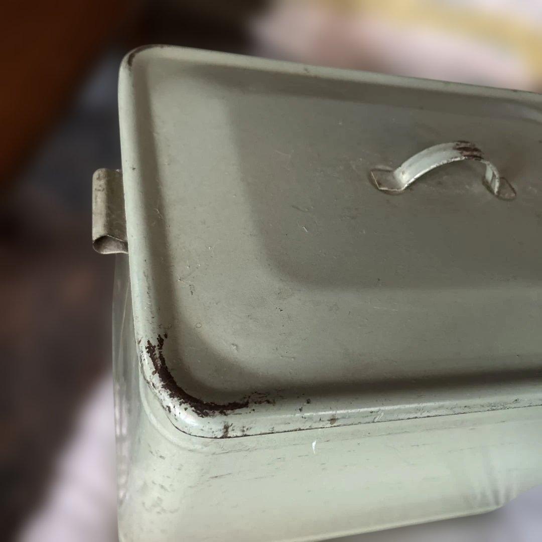 ⭐︎グリーンのアンティーク BREAD缶⭐︎