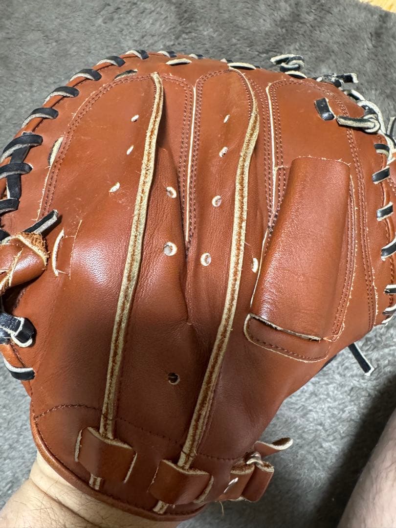 美品　硬式用キャッチャーミット asics NEOREVIVE(使用頻度少なめ)