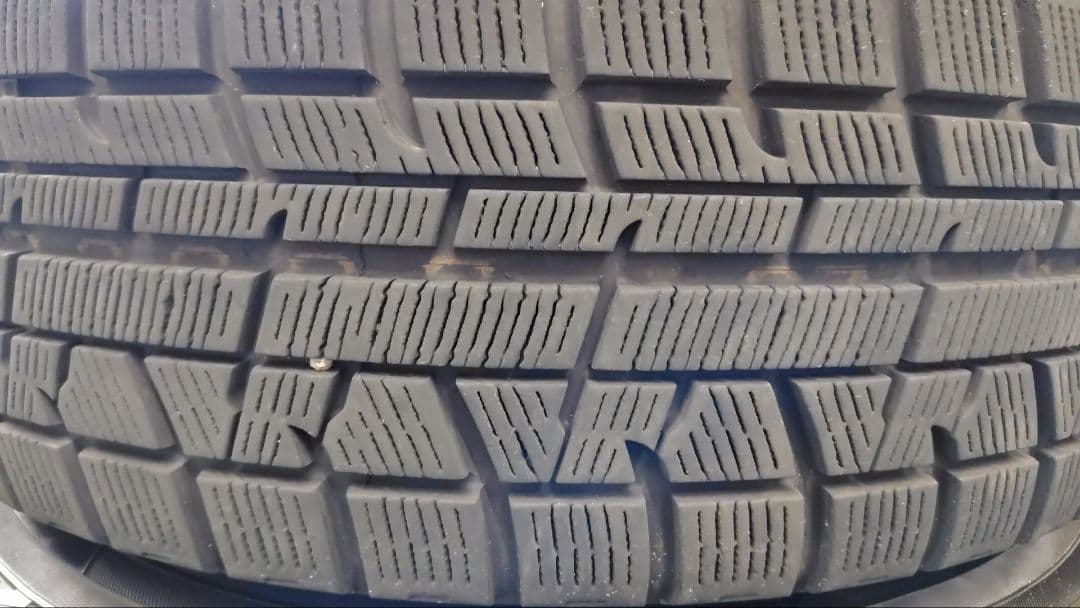 【値下げ】トヨタ80系ノア、ヴォクシースタッドレス195/65R15 セット