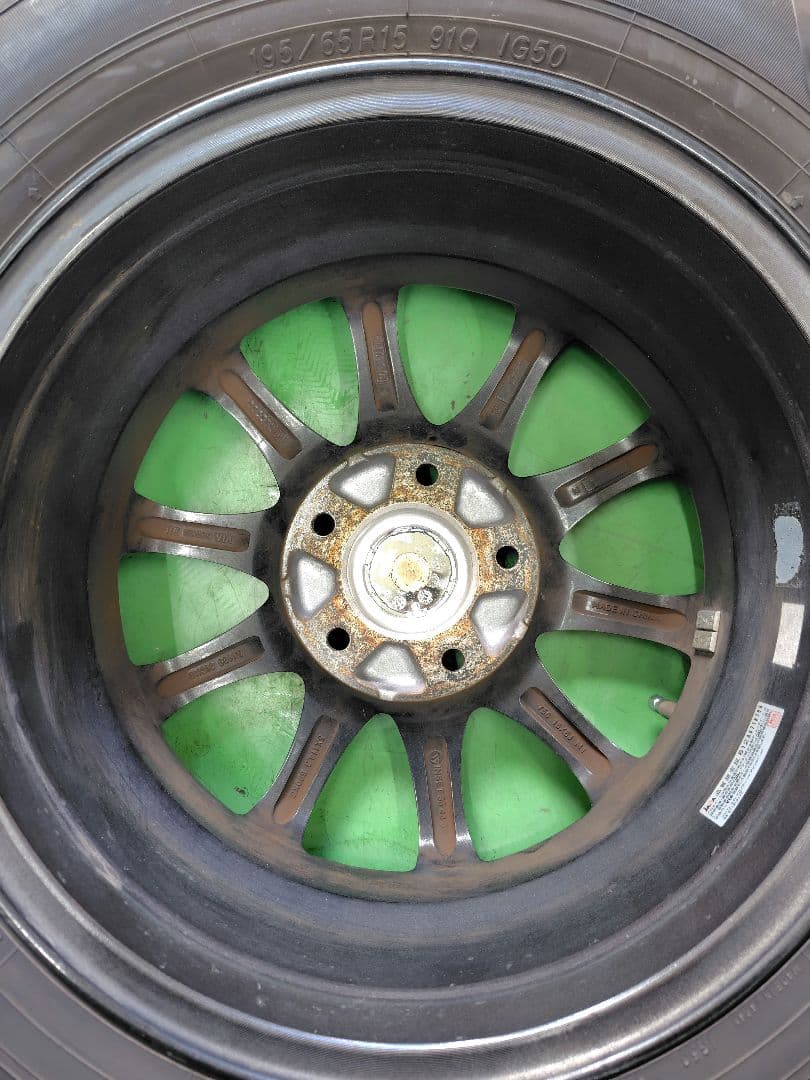 【値下げ】トヨタ80系ノア、ヴォクシースタッドレス195/65R15 セット