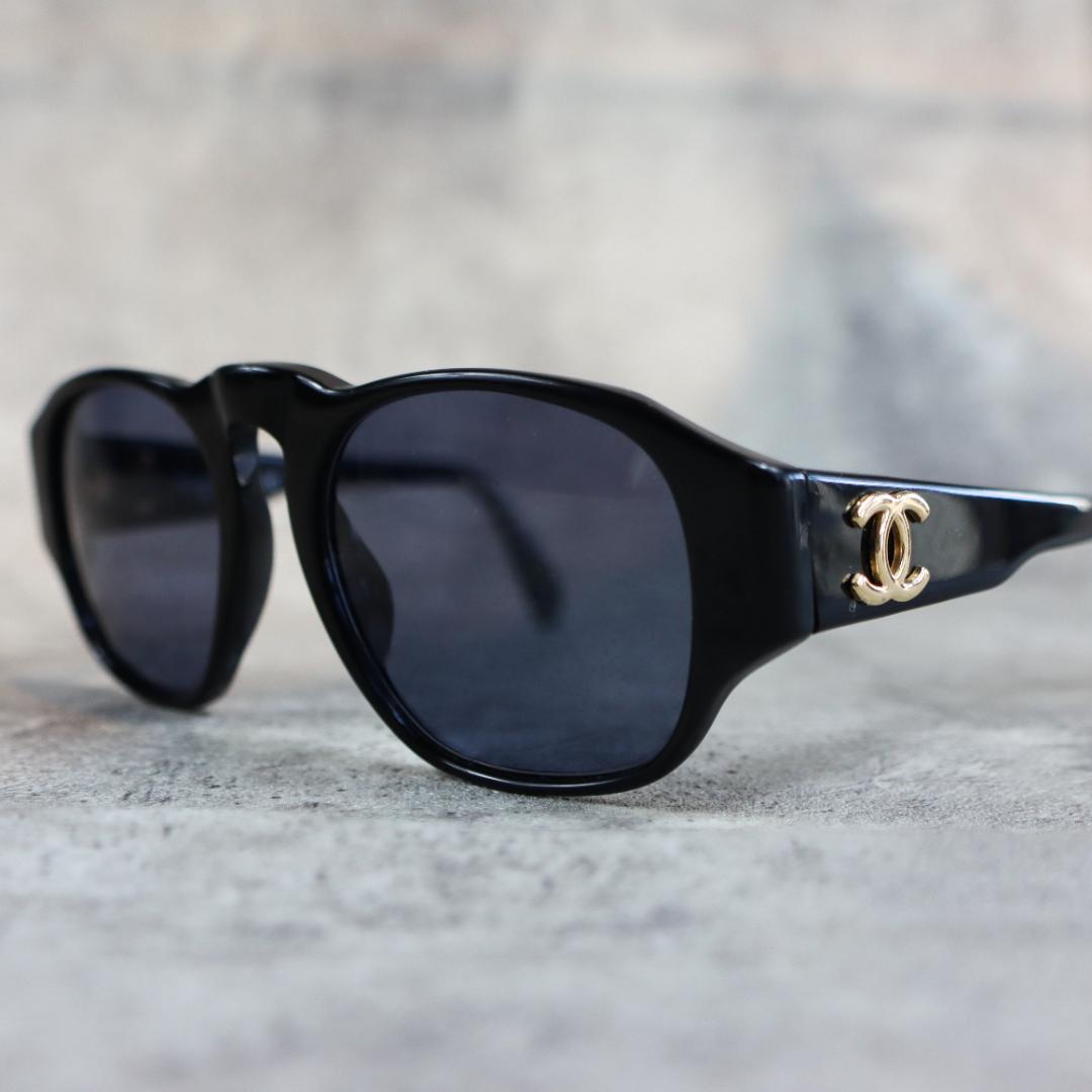 CHANEL シャネル ココマーク サングラス ブラック ゴールド ケース付き