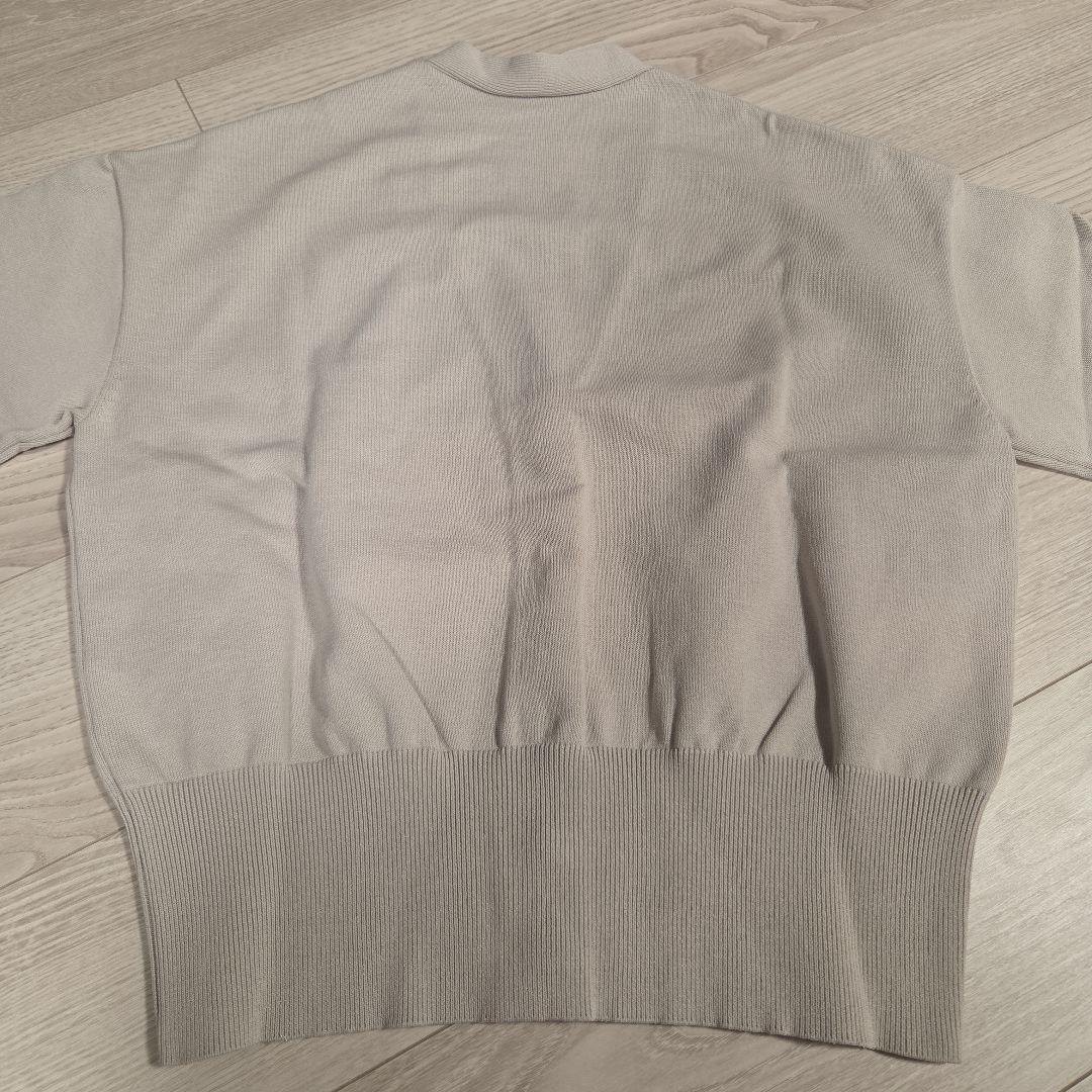 匿名発送　新品タグ付き　BEARDSLEY パールボタンカーディガン　グレー