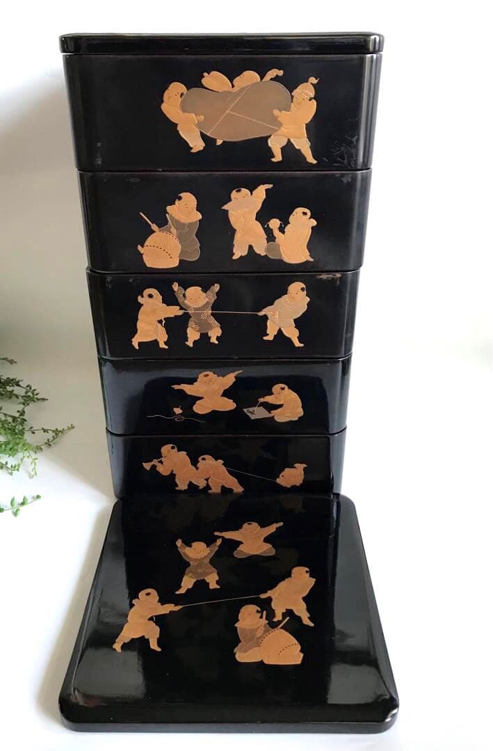 時代物 漆塗り 金蒔絵 天然木 5段重箱