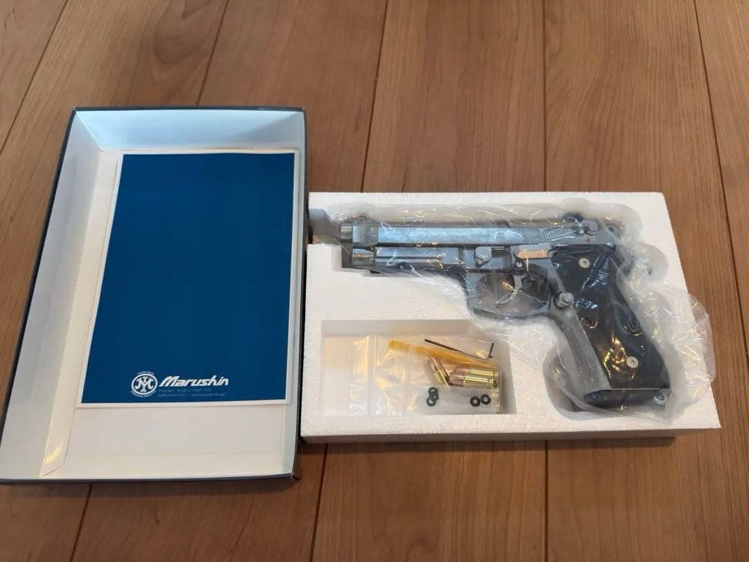 マルシン　M9A1 ABSシルバー　モデルガン　未発火