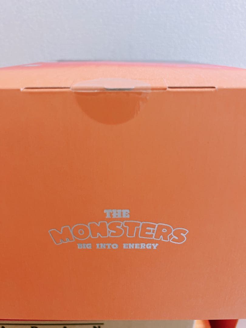 ラブブ　POP MART Rock the Universe