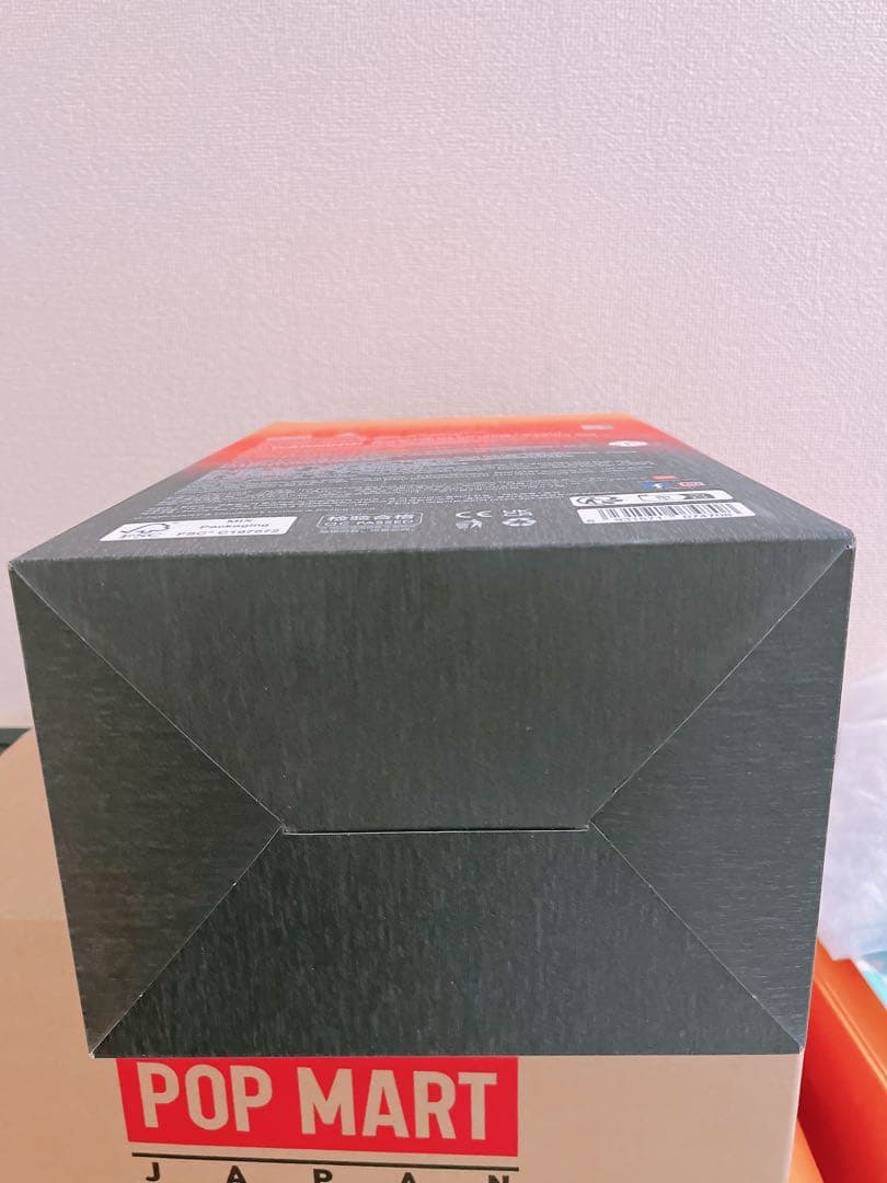 ラブブ　POP MART Rock the Universe