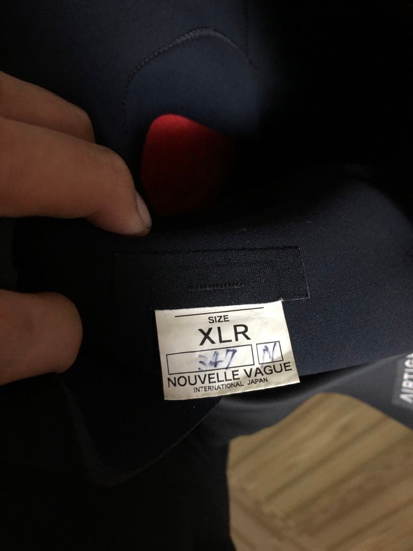 THRUSTER サーフボードケース 黒 銀 サーフボード ウエット他