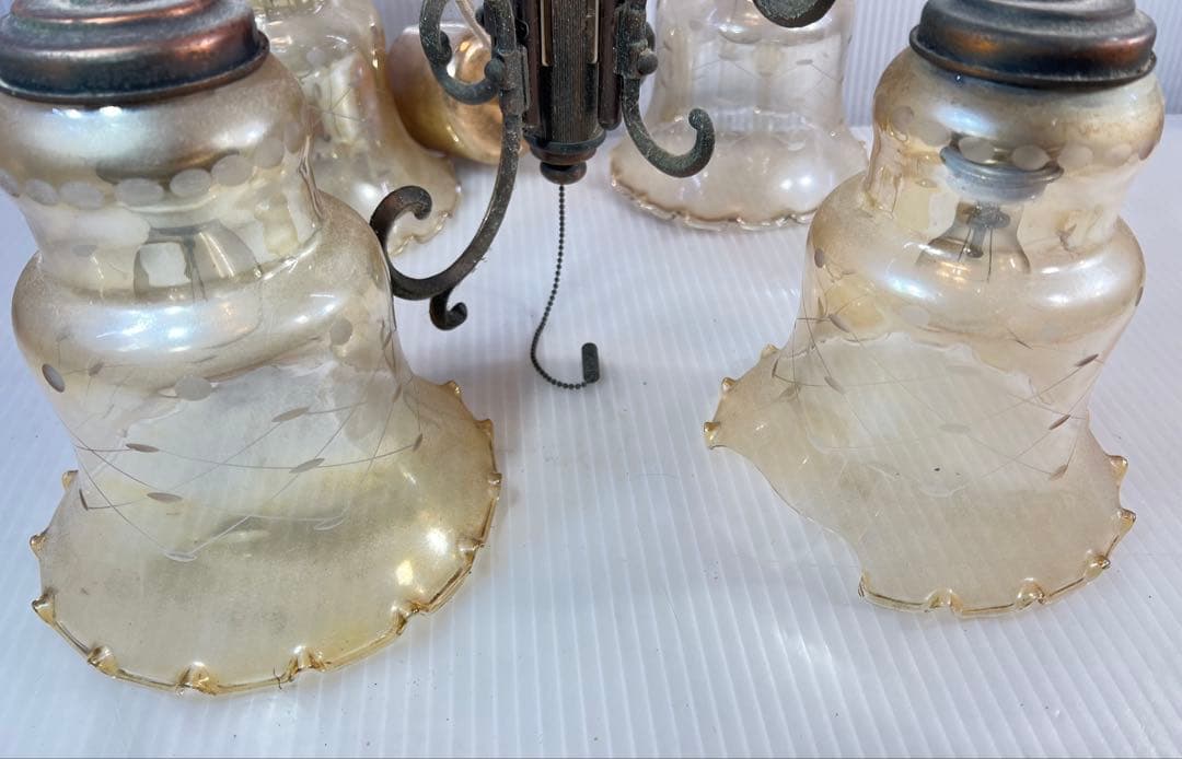 クラシックスタイル 4灯シャンデリア