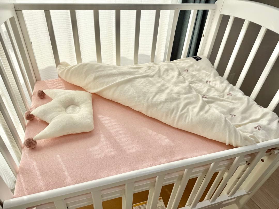 ベビーベッド　カトージ　ミニ　ハイタイプ　ホワイト 木製