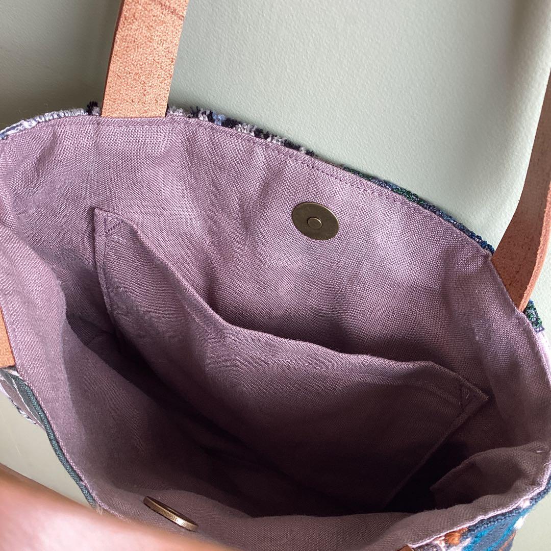 ミナペルホネンハギレをパッチワークふっくらまるみのトートバッグハンドメイド