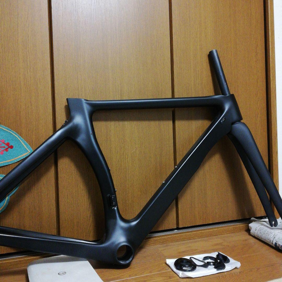 未使用フルカーボン　ロードバイクフレーム