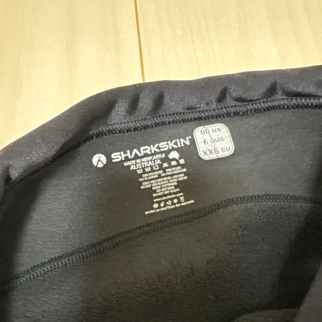 SHARKSKIN シャークスキン　ブラック ウェットスーツ XXS