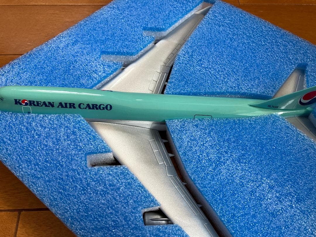 大韓航空　KOREAN AIR CARGO　B747-400F　貨物機　模型　T