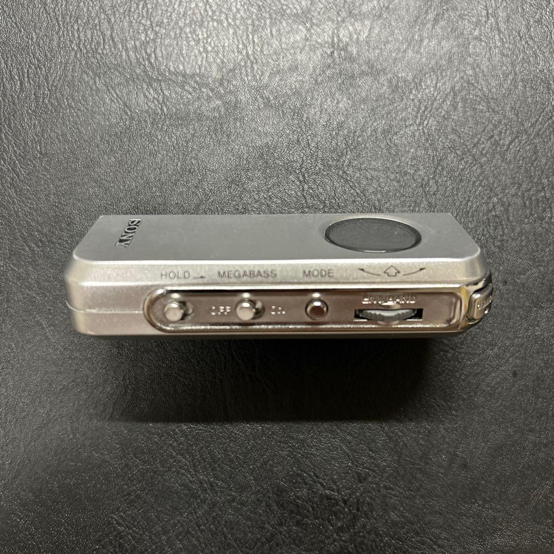 美品　SONY SRF-M98 FMラジオシルバー　PLLシンセサイザーラジオ