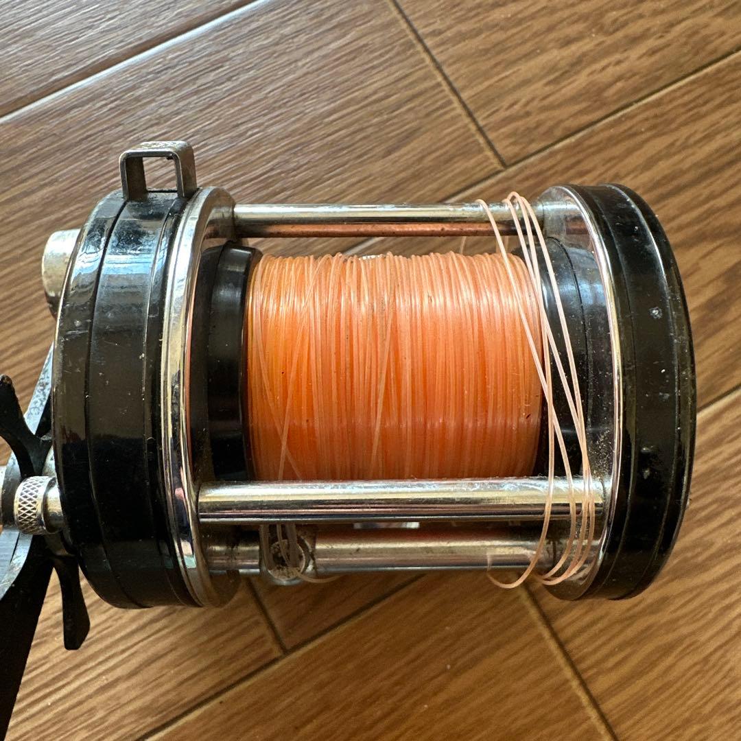 ABU Ambasseur 7000C オレンジ糸