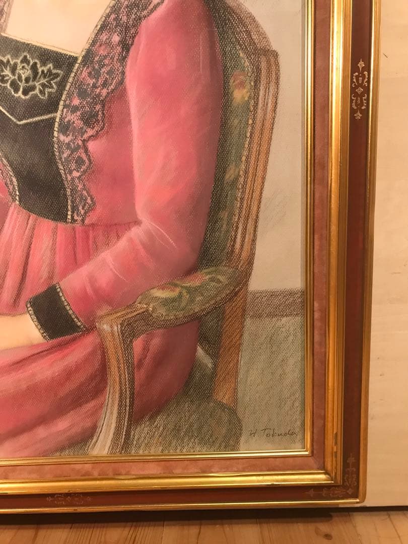 徳田宏行　「赤いドレスの女性」　パステル画２０号　直筆サイン有り