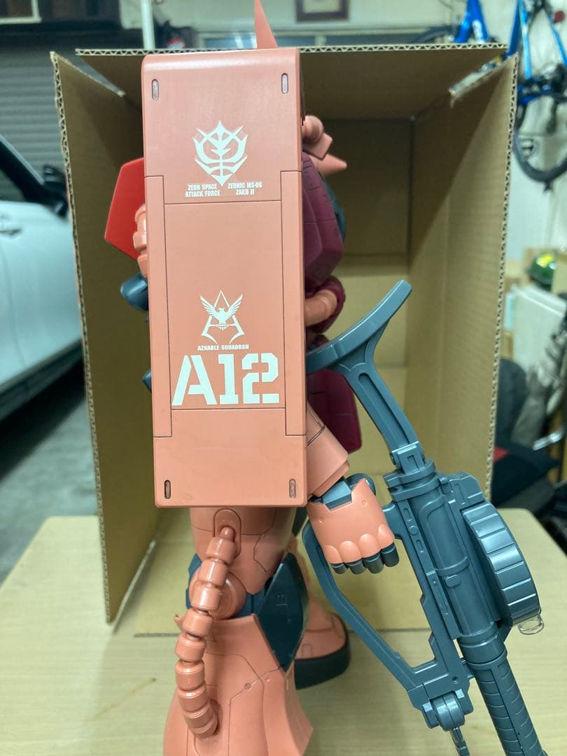 メガサイズモデル 1/48 MS-06S シャア専用ザクⅡ 組み立て済みジャンク