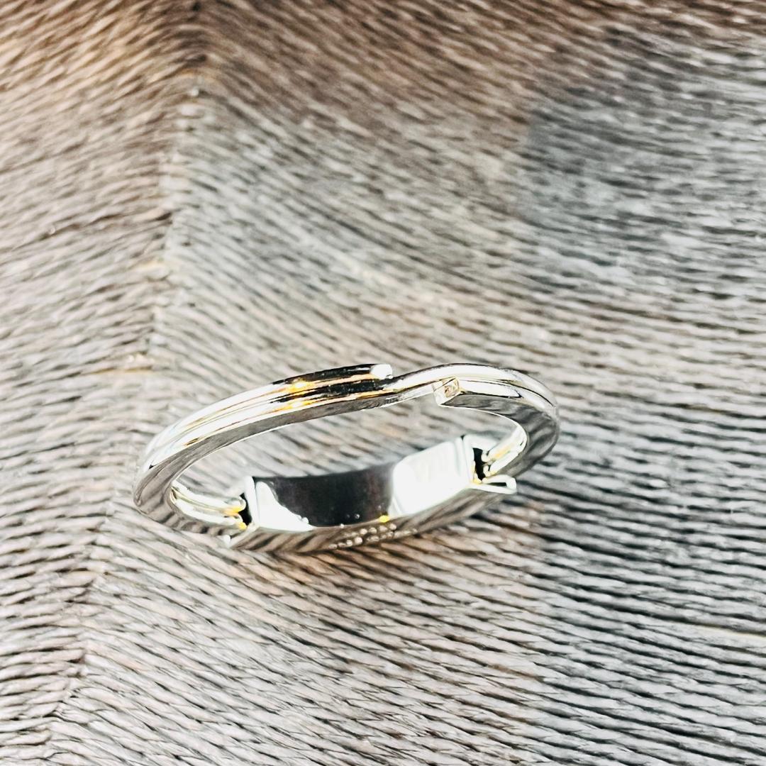 PRADA プラダ キーリング キーホルダー メンズ シルバー ブラック リング