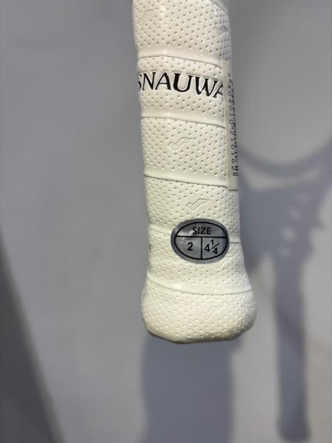 SNAUWAERT VITAS 100 硬式テニスラケット