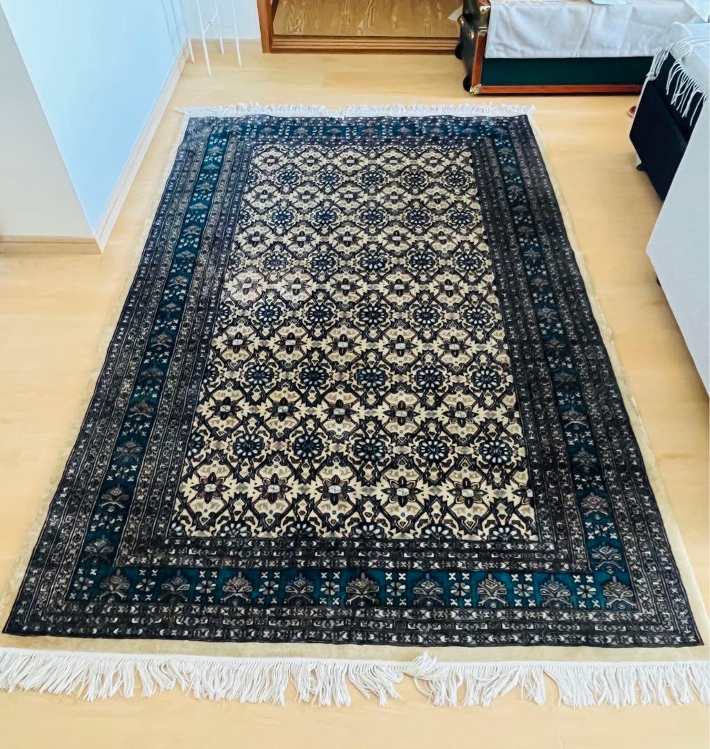 パキスタンラグ　ヴィンテージラグ　手織り絨毯　カーペット　ウール