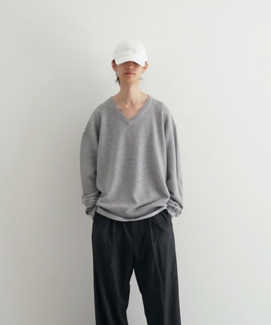 新品crepuscule(クレプスキュール) V neck p/o \