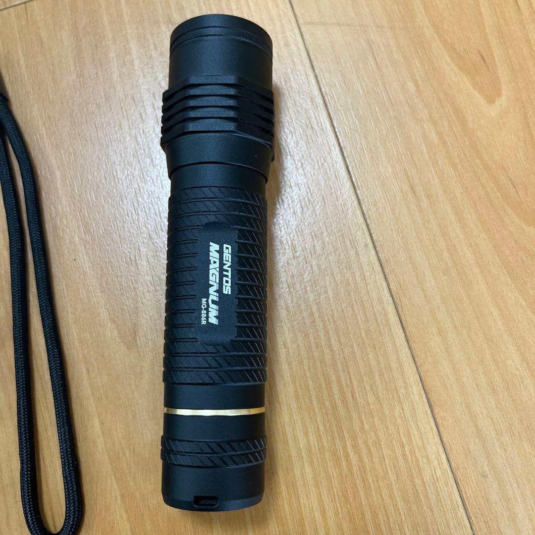 新品未使用品GENTOS MG-886R LED懐中電灯USB充電式 450lm