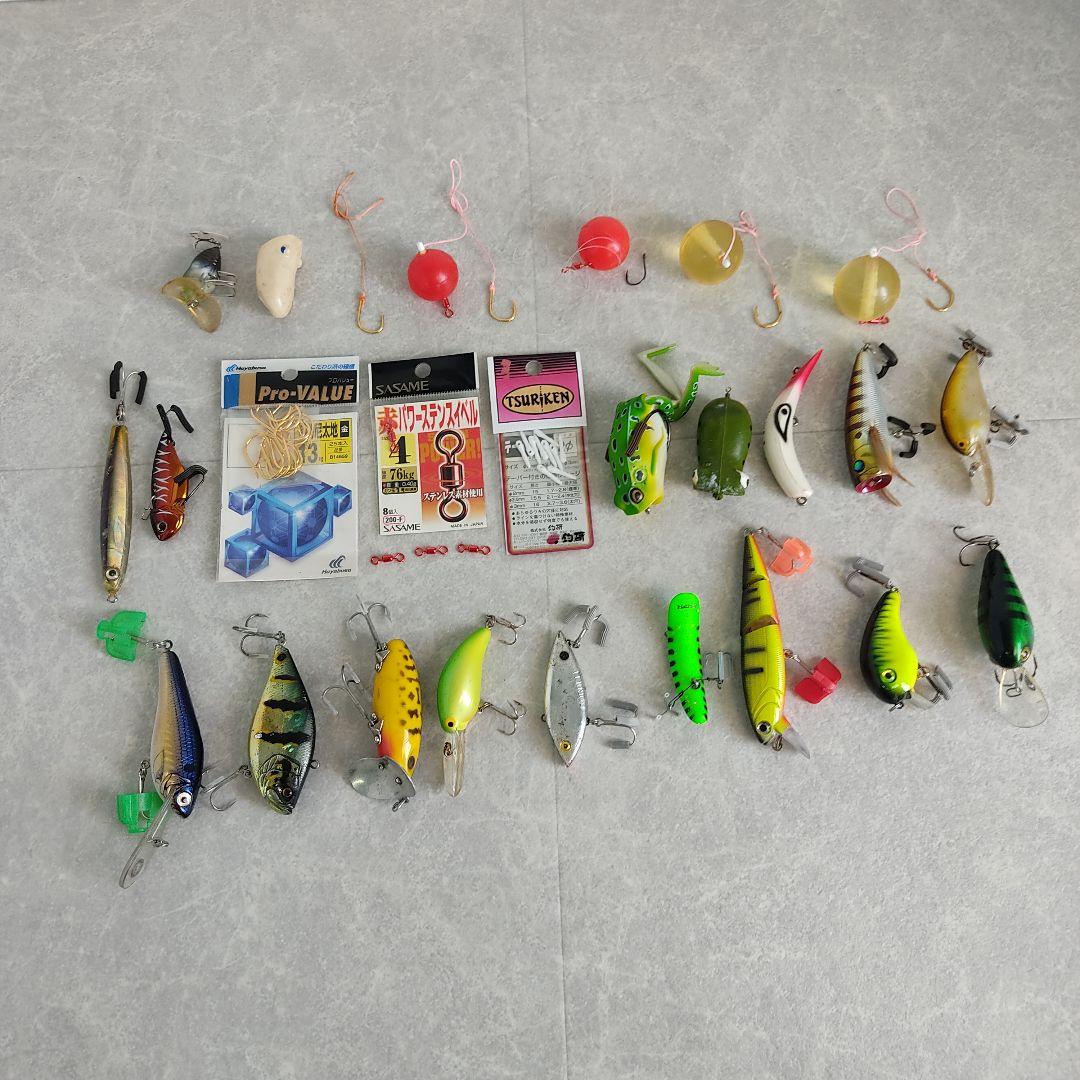 ルアー詰め合わせ収納ケース付き ハード・ ソフトルアー 浮き ささめ針