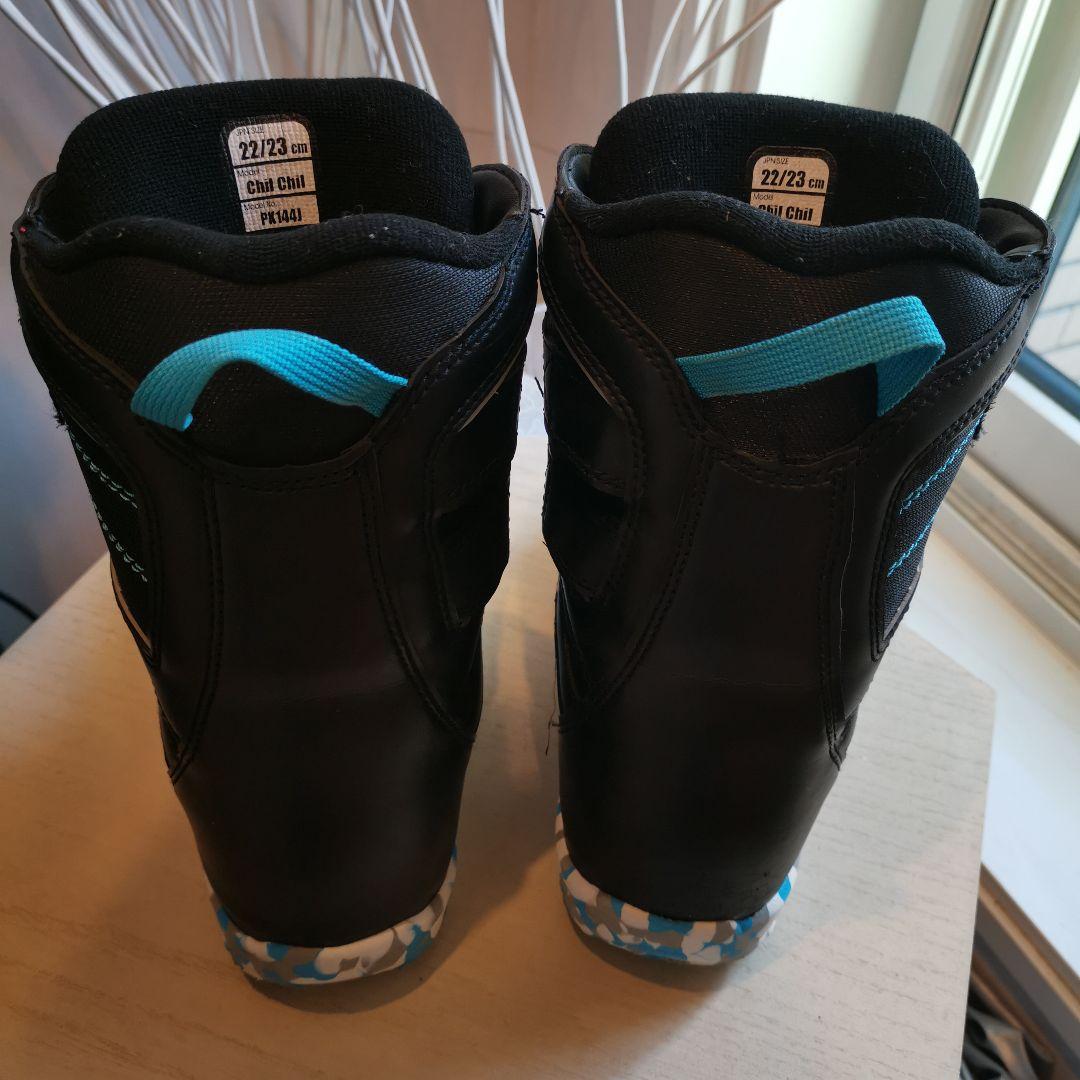 Pookies　キッズスノーボードブーツ