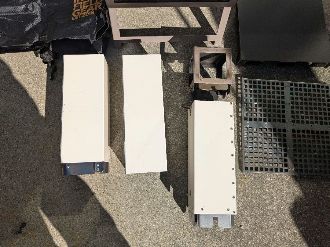 THE IRON FIELD GEAR TAKIBE COOKER 薪ストーブ