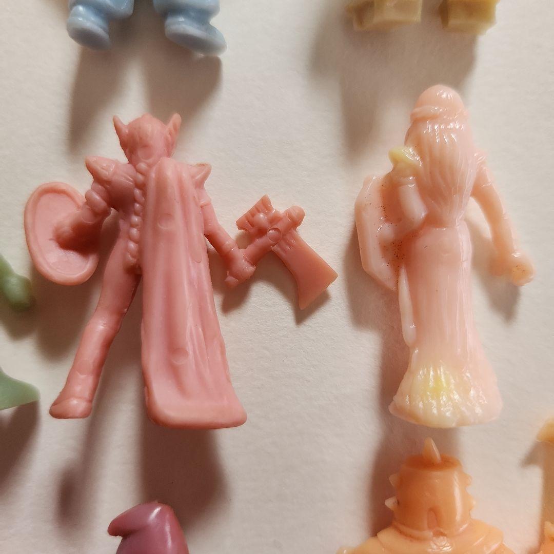 ネクロスの要塞　フィギュア　食玩