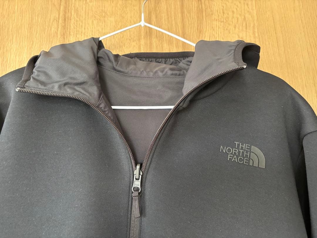 値下げ【新品タグ付】THE NORTH FACEリバーシブルテックエアーフーディ