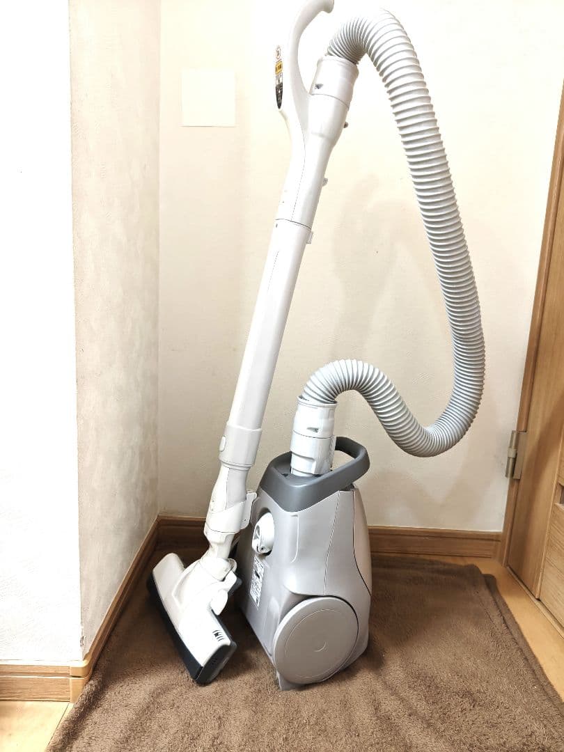 パナソニック　紙パック式掃除機　MC-PJ21G(N) 2023年製　美品