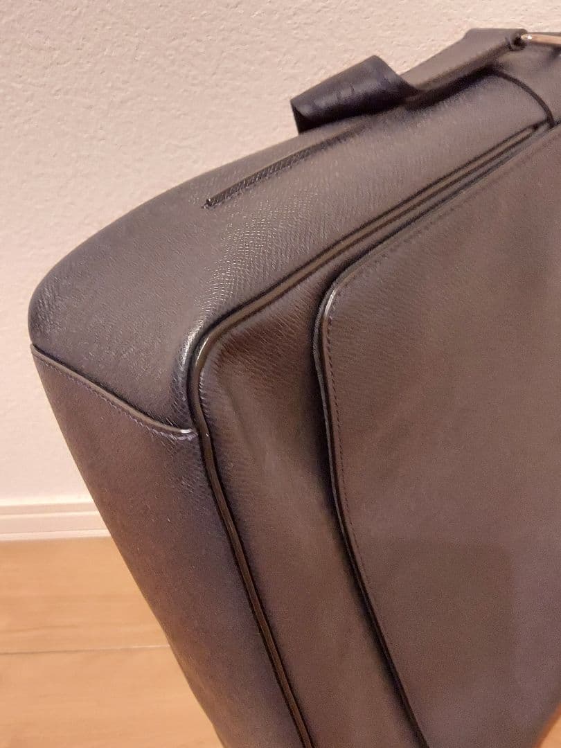 S*'様 ルイヴィトン タイガ ロマンMM ショルダーバッグ レザー