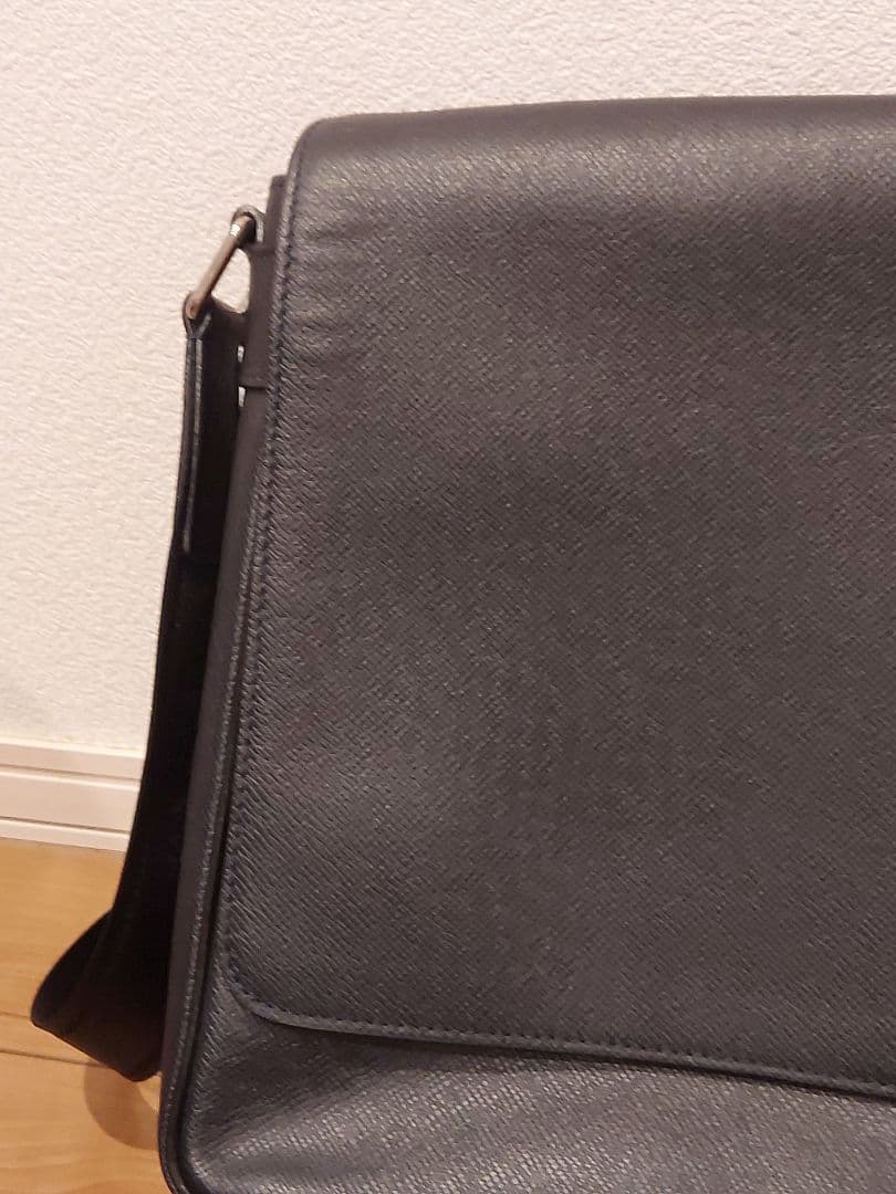 S*'様 ルイヴィトン タイガ ロマンMM ショルダーバッグ レザー