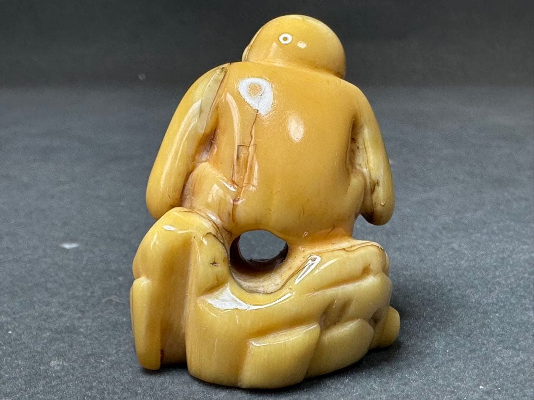 極上　根付　印鑑　天然素材　アンティーク　和彫　置物　骨董　飾り物　古美術品