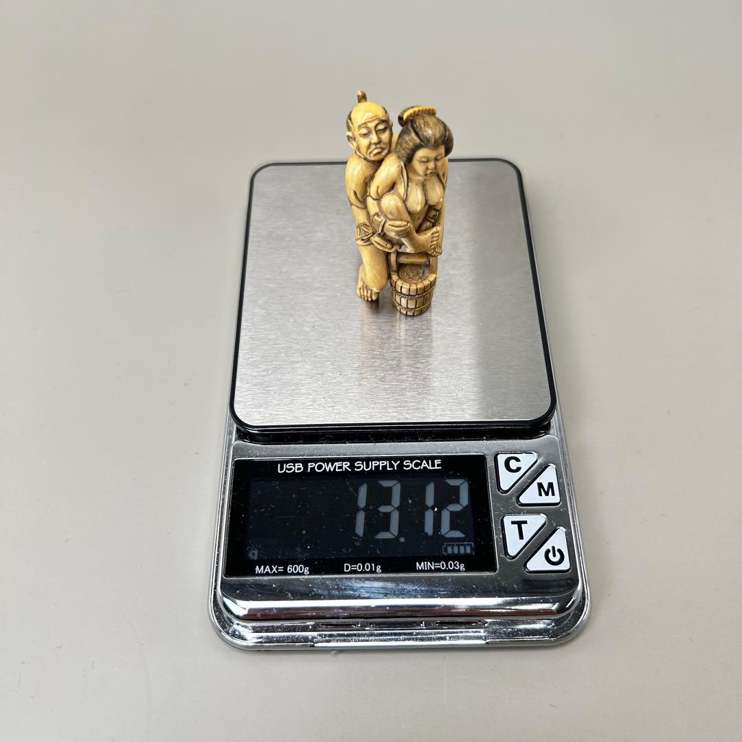 浮世絵二人の人物像 彫刻極上根付天然素材アンティーク骨董飾り物古美術置物細密細工