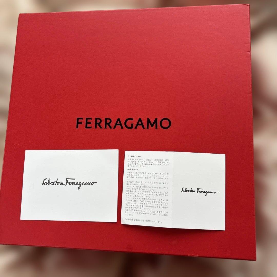 【1/26.27のみ2万5 千円！】￼フェラガモ厚底ブーツ 約25c m相当