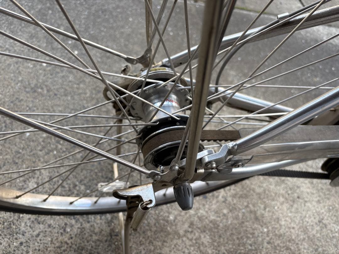 定価約11万 通勤通学向け自転車 ブリヂストンアルベルトロイヤル(付属品約1万)