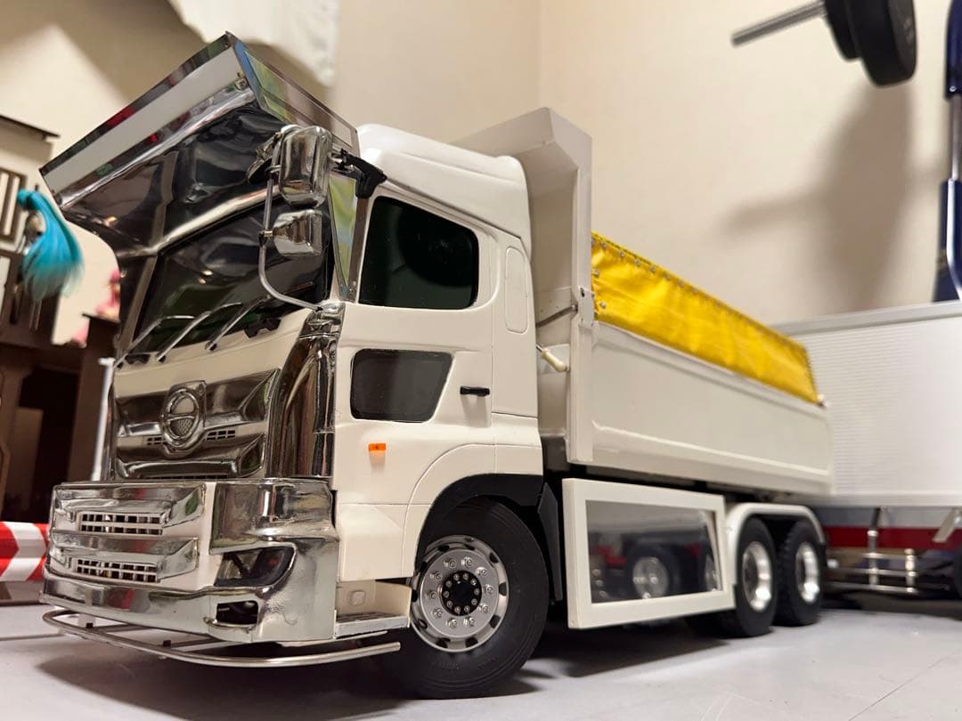 1/14 現行プロフィアダンプ　ギミック多数