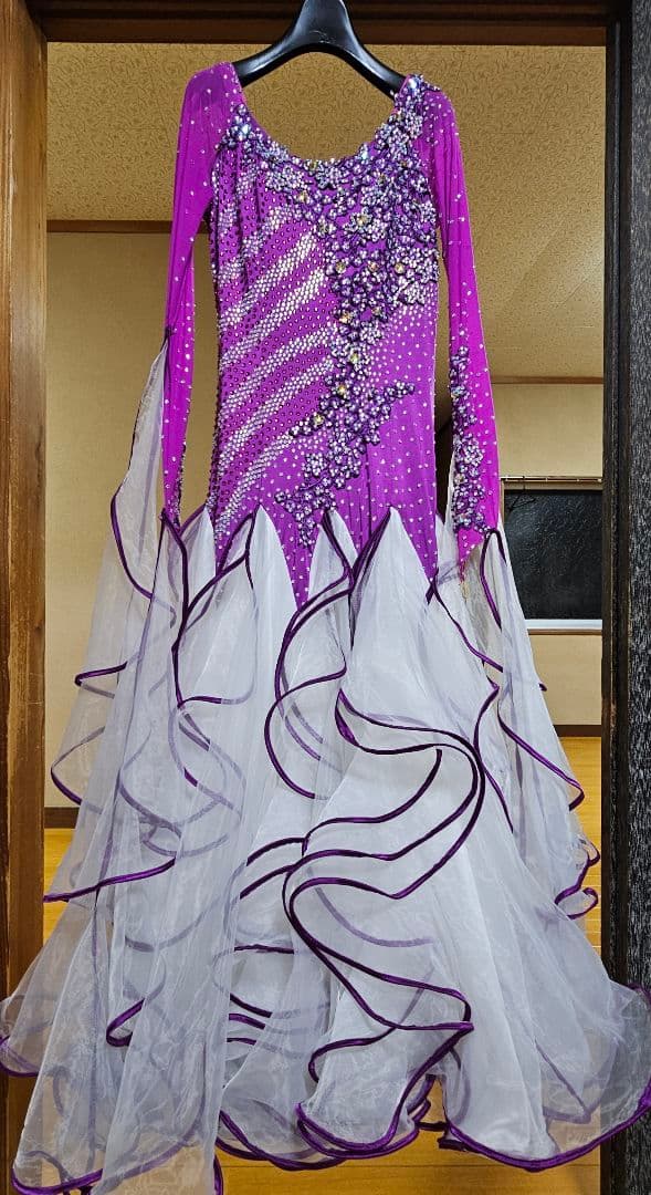 社交ダンス用ドレス 紫色 ビーズ装飾　1回着用